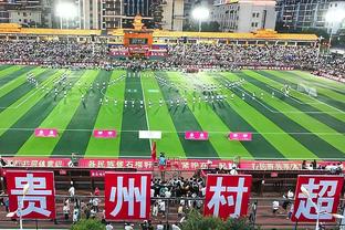 Từ Căn Bảo: Bóng đá Trung Quốc từ đuổi Nhật Bản, Hàn Quốc đến học Trung Đông đuổi Tây Á, thật sự là lạc hậu toàn diện